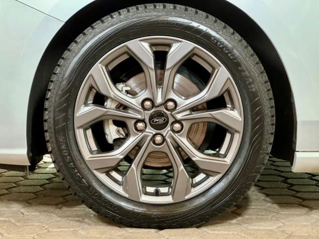 Ford Focus ST Line Wagon