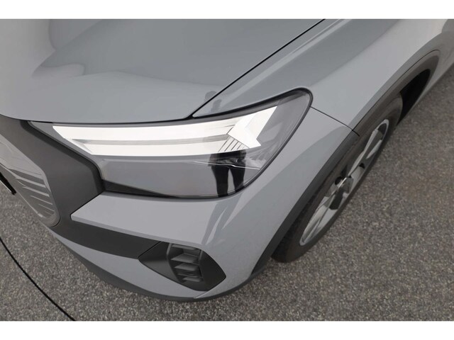 Audi Q4 e-tron SUV 45 e-tron Audi Q4 e-tron