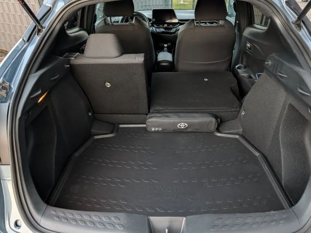 Toyota C-HR Hybride Team D