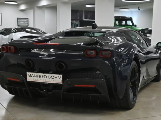 Ferrari SF90 Stradale