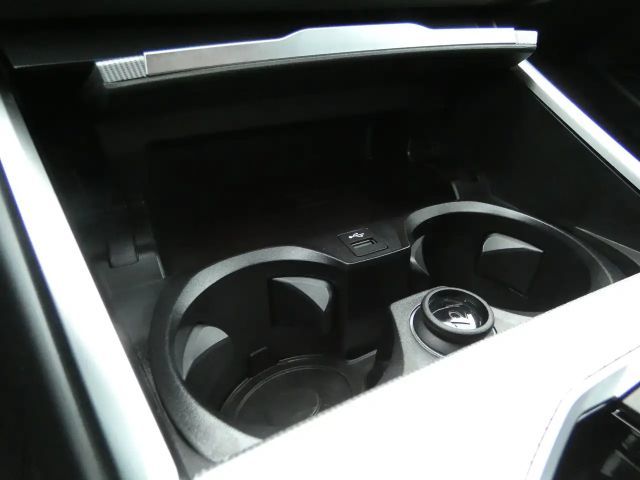 BMW 320 320d M-Sport Sedan xDrive