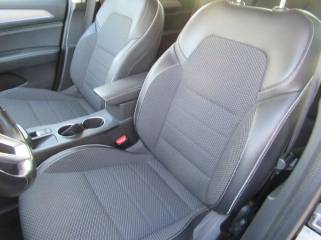 Renault Arkana E-Tech Intens