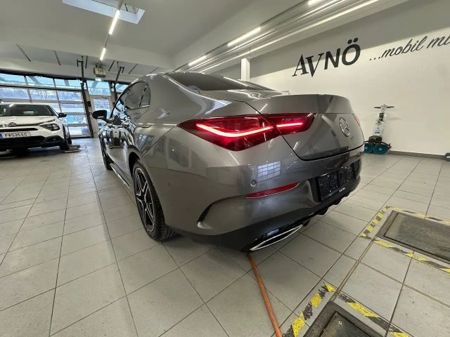 Mercedes-Benz CLA 200 AMG Line Coupé