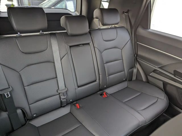 SsangYong Torres 2WD Quartz