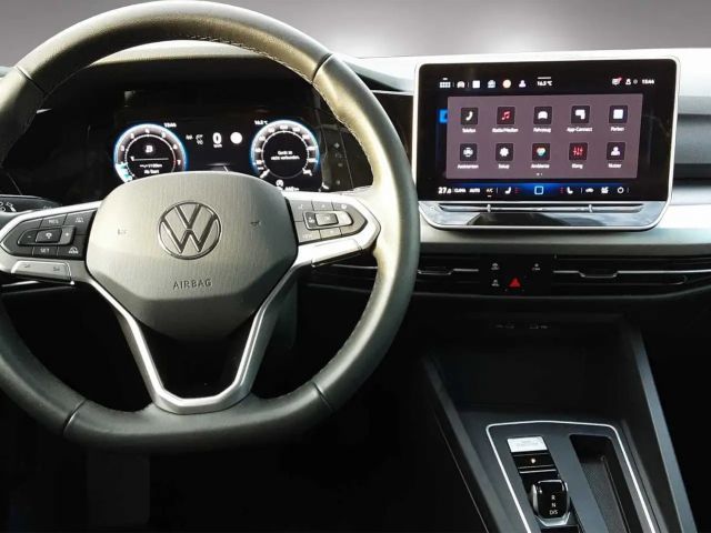 Volkswagen Golf 1.5 eTSI Life