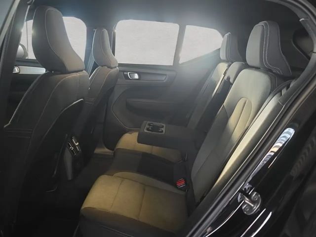 Volvo XC40 Core Recharge T4