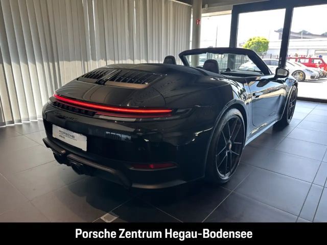 Porsche 992 Cabrio Carrera GTS