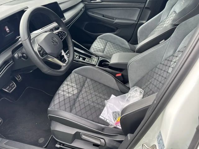 Volkswagen Golf R-Line Variant