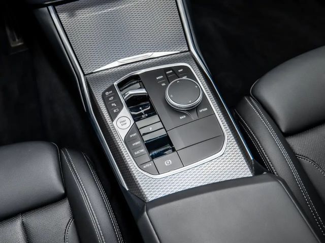 BMW 330 330e M-Sport Touring