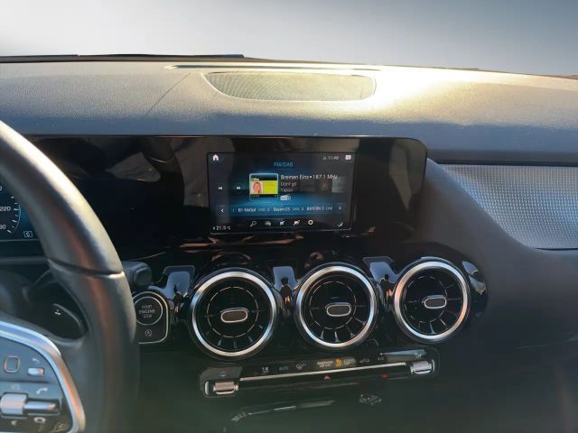 Mercedes-Benz B 180 Progressive