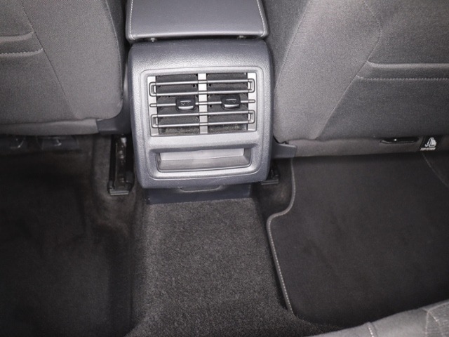 Volkswagen Golf 2.0 TDI DSG Variant