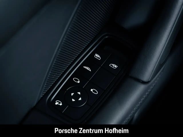 Porsche 992 Cabrio Carrera