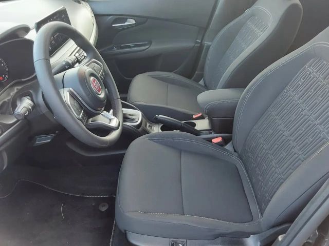 Fiat Tipo Cross Station wagon