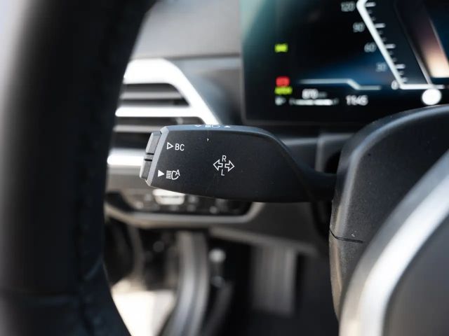 BMW 330 330i M-Sport Touring xDrive