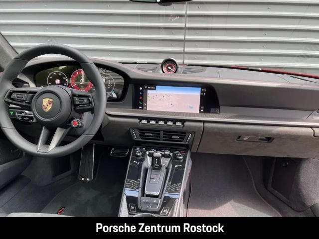 Porsche 992 Carrera Coupé GTS