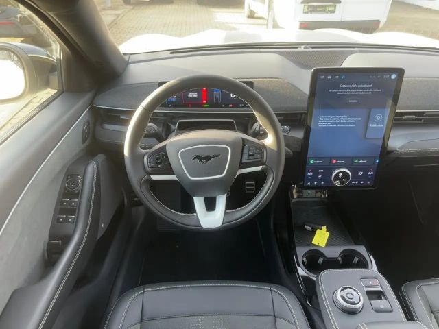 Ford Mustang Mach-E AWD GT