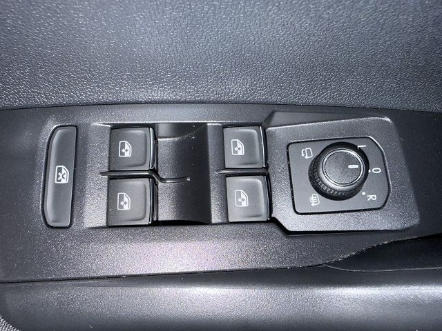 Volkswagen Polo Active 1.0**LED,APP,SHZ**