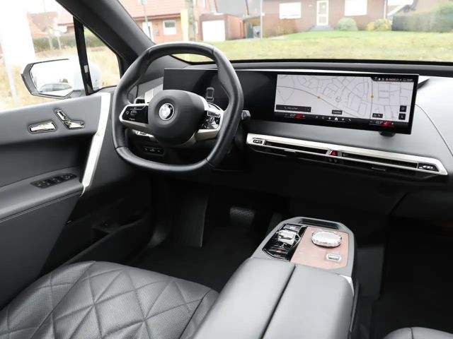 BMW iX xDrive40