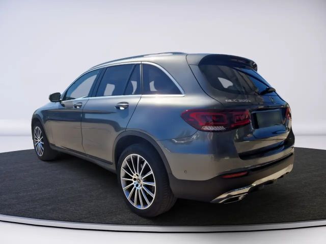 Mercedes-Benz GLC 300 4MATIC GLC 300 e