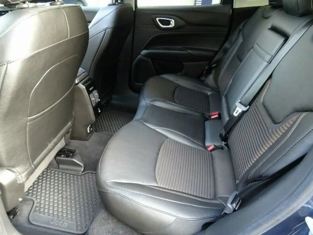 Jeep Compass 1,3 T4 4xePlugin Autom,360°,AHK,Panorama