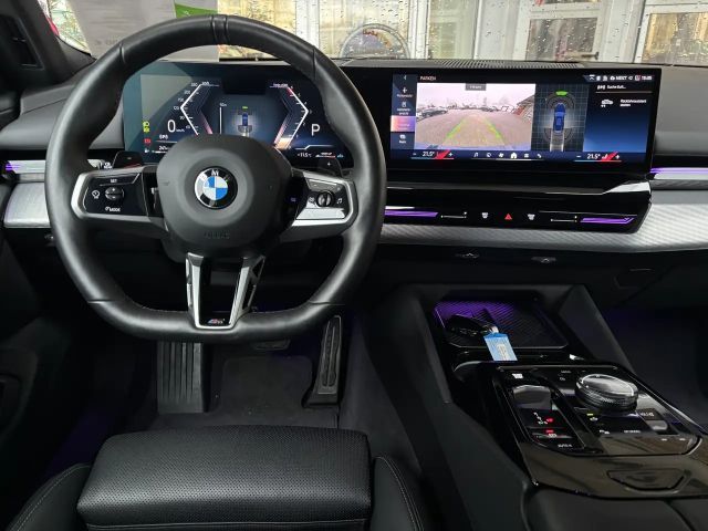 BMW 520 520d M-Sport Touring