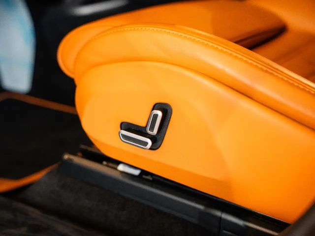 Ferrari Purosangue Panoramadach*Massagesitze*LED-Lenkrad