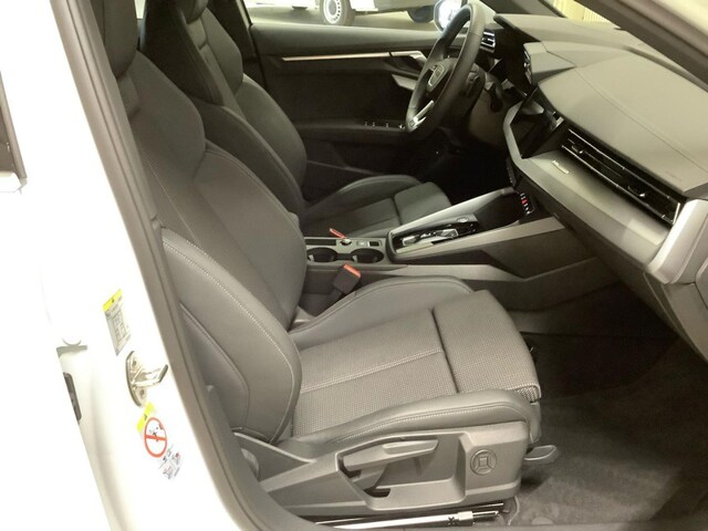 Audi A3 30 TFSI S-Line S-Tronic Sportback