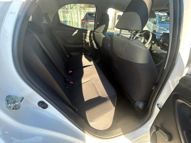 Toyota Yaris 5-deurs Basis