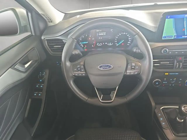 Ford Focus Cool & Connect EcoBoost Wagon