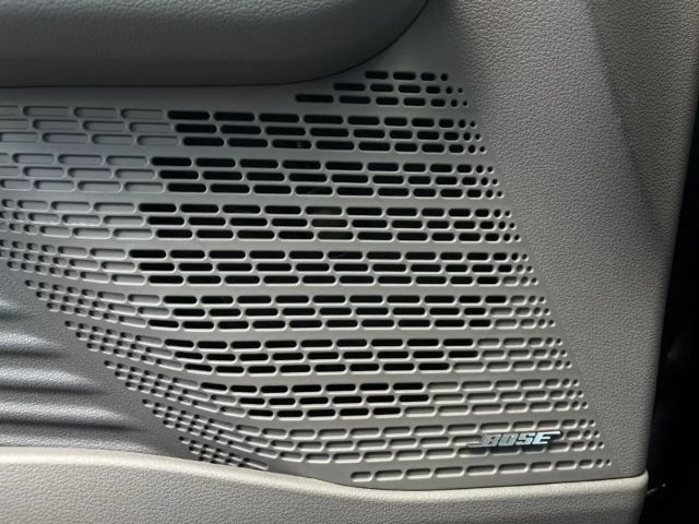 Hyundai Staria Signature Vierwielaandrijving