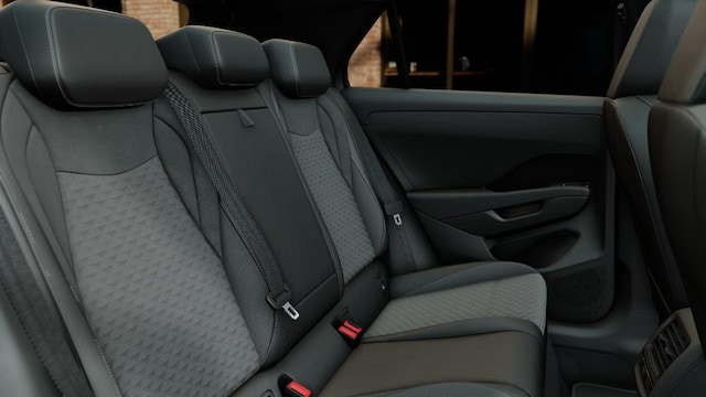 Volkswagen T-Roc T-ROC NF 1.5 RLineB 110eTSID7F