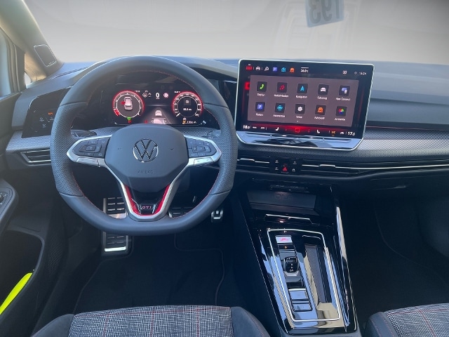 Volkswagen Golf 2.0 TSI DSG Golf VIII