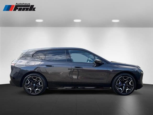 BMW iX xDrive40