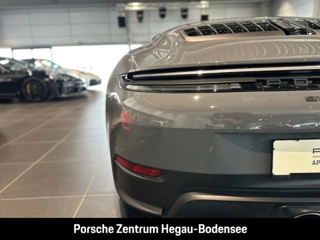 Porsche 992 Cabrio Carrera GTS