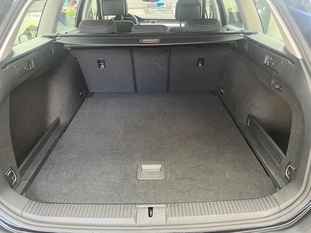 Volkswagen Passat 2.0 TDI Business DSG Variant