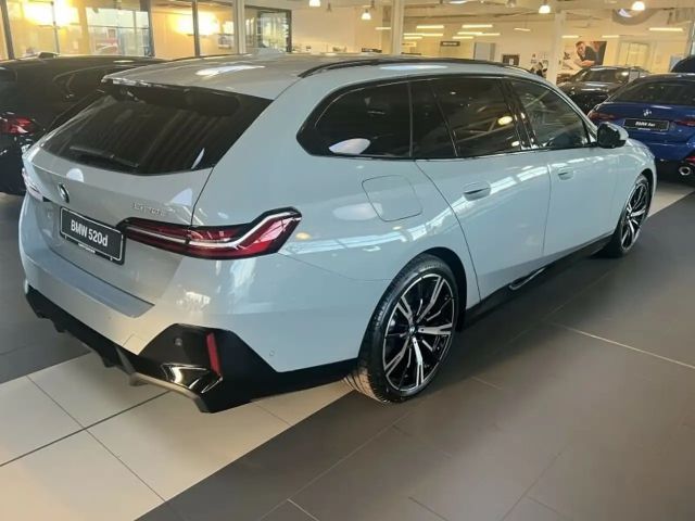 BMW 520 520d M-Sport Touring