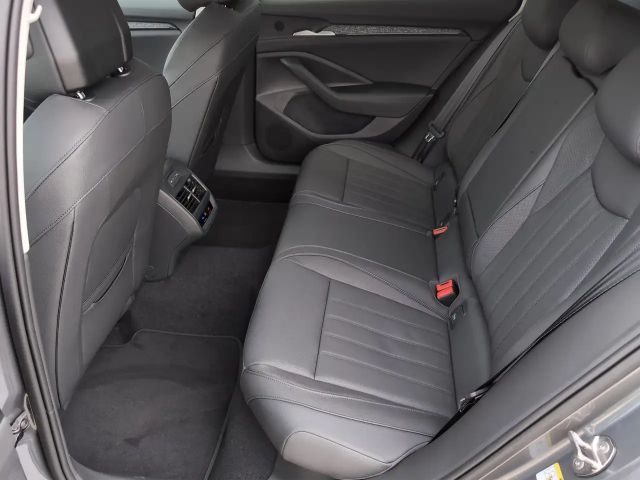 Skoda Superb Selection iV