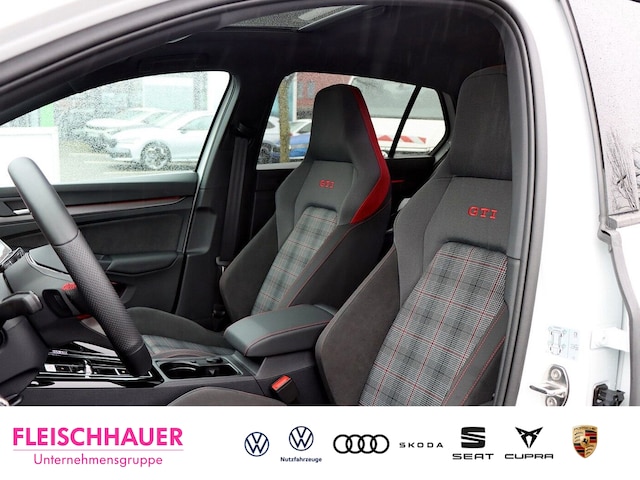 Volkswagen Golf 2,0 TSI HUD El. Panodach Navi Digitales Cockpit LED Blendfreies Fernl. Kurvenlicht