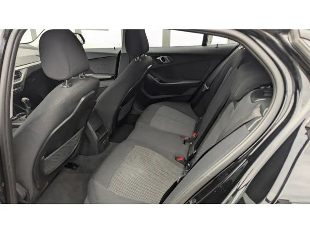 BMW 118 118i 5-deurs Sedan