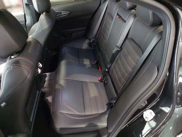 Alfa Romeo Giulia AWD