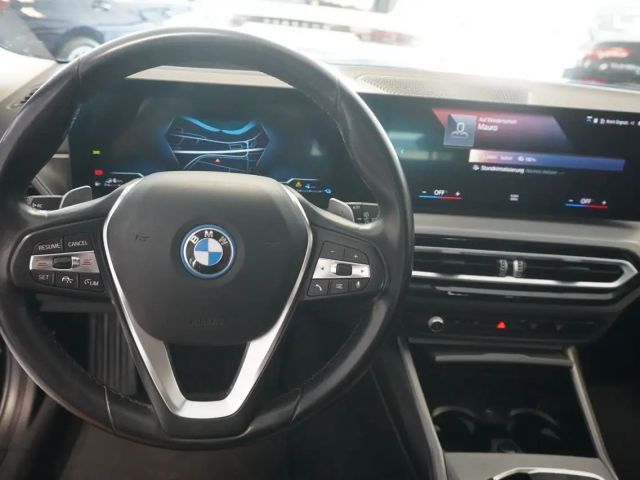 BMW 320 320e Touring