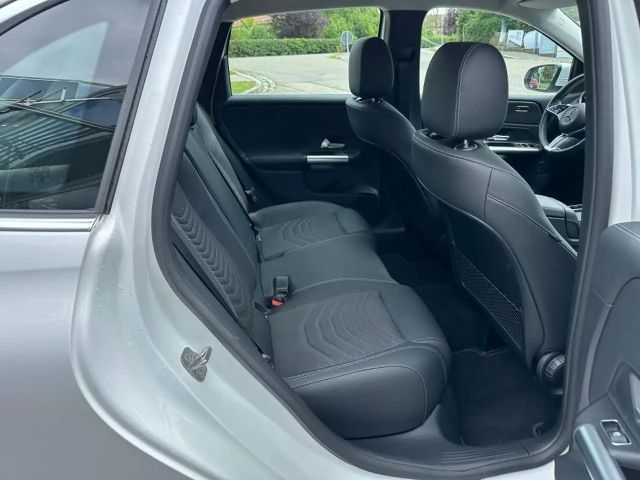 Mercedes-Benz B 200 Progressive