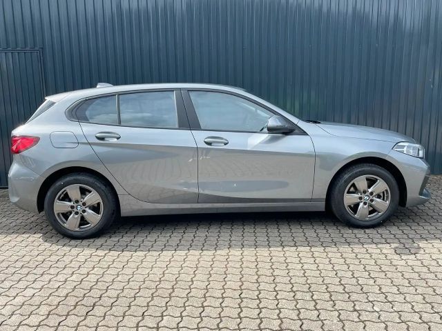 BMW 116 116i 5-deurs Sedan