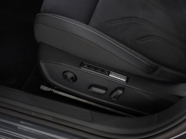 Volkswagen Golf Rabbit TSI