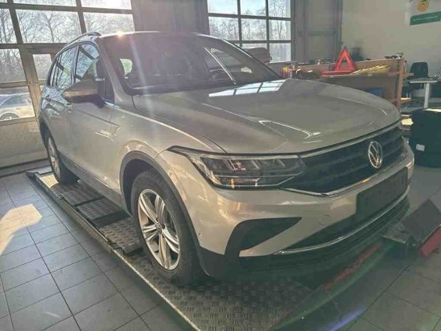 Volkswagen Tiguan Tiguan Life 2.0 TSI 4M DSG 461€ ohne Anz. LED*Na