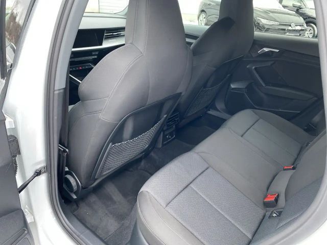 Audi A3 30 TFSI Sedan