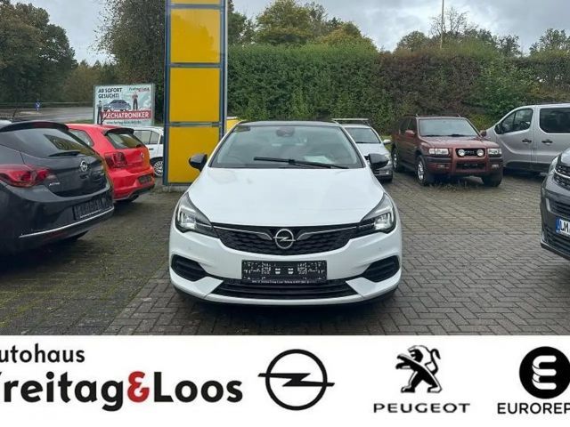 Opel Astra Design&Tech