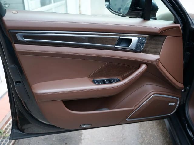 Porsche Panamera 4 E-Hybrid