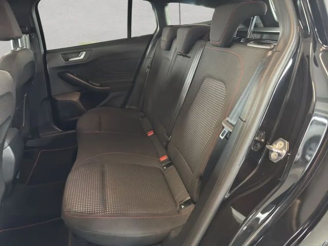 Ford Focus EcoBoost ST Line Wagon