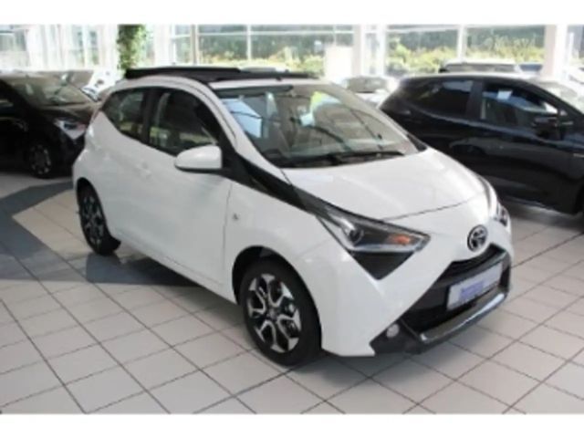 Toyota Aygo X Hatchback X-sky